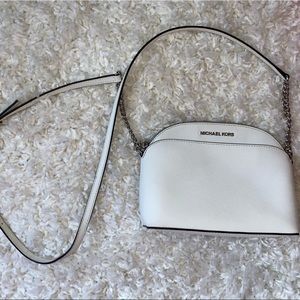 White cross body purse